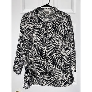 Drapers and damon size large black and white floral long sleeve button up